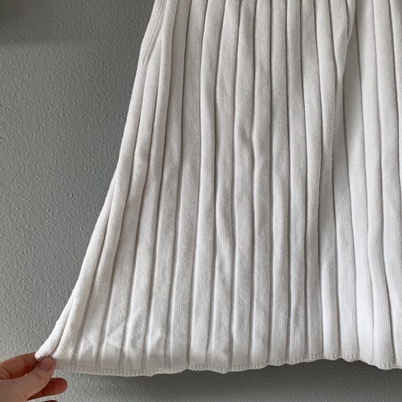 Rue and Willow Ribbed Halter Sweater sleeveless - Picture 3 of 7